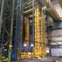 Stacker crane