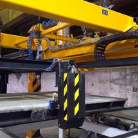 Automatic doublerail crane