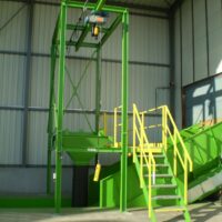 Pojazdné zdvíhadlo 2000 kg